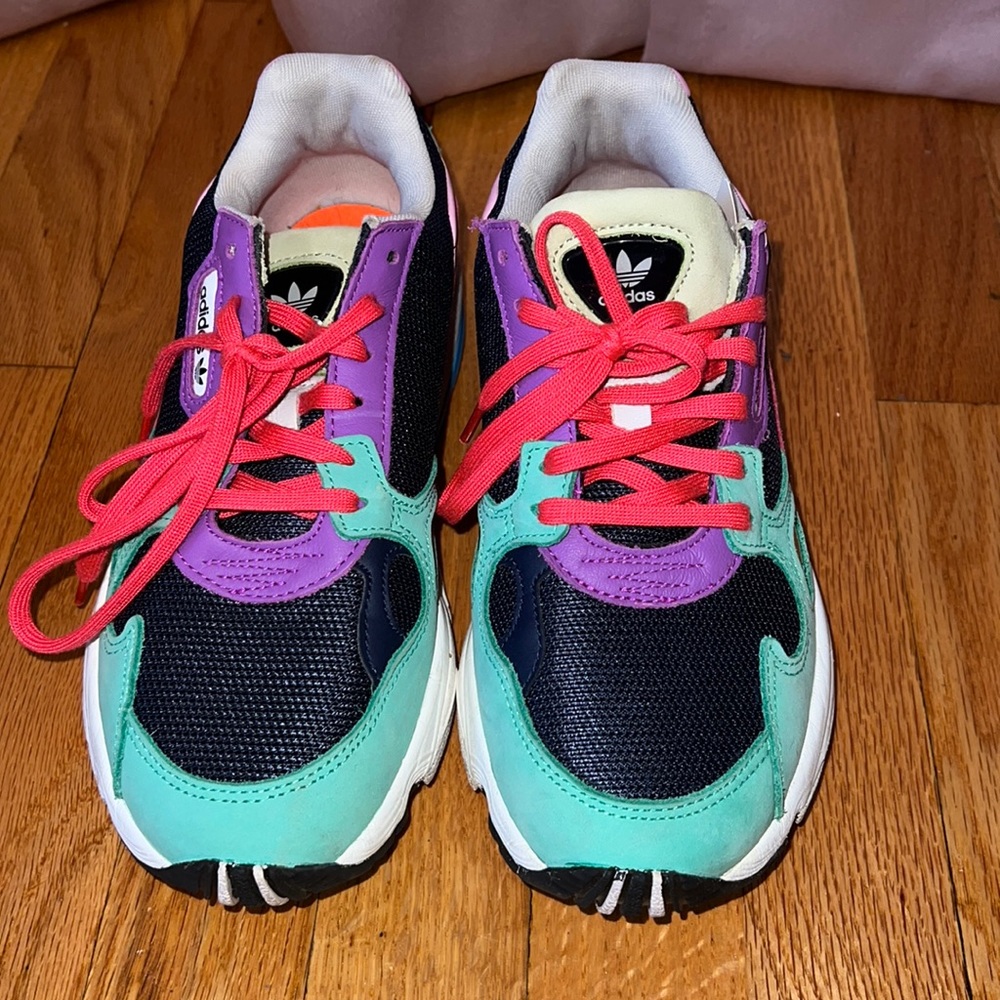 Adidas Falcon Originals